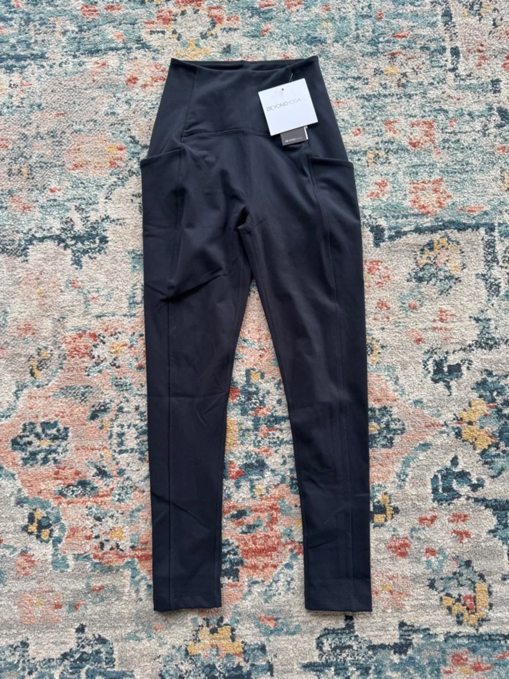 Beyond Yoga NWT Powerbeyond Strive Pocket Leggings
Size XS - Picture 2 of 8